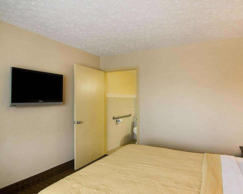 Quality Inn Lewisburg Room photo
