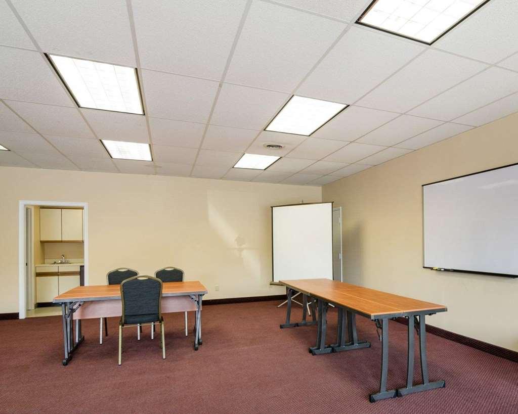 Quality Inn Lewisburg Facilities photo