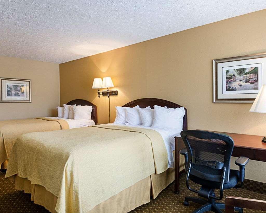 Quality Inn Lewisburg Room photo