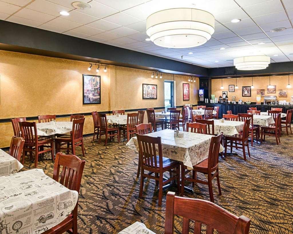 Quality Inn Lewisburg Restaurant photo