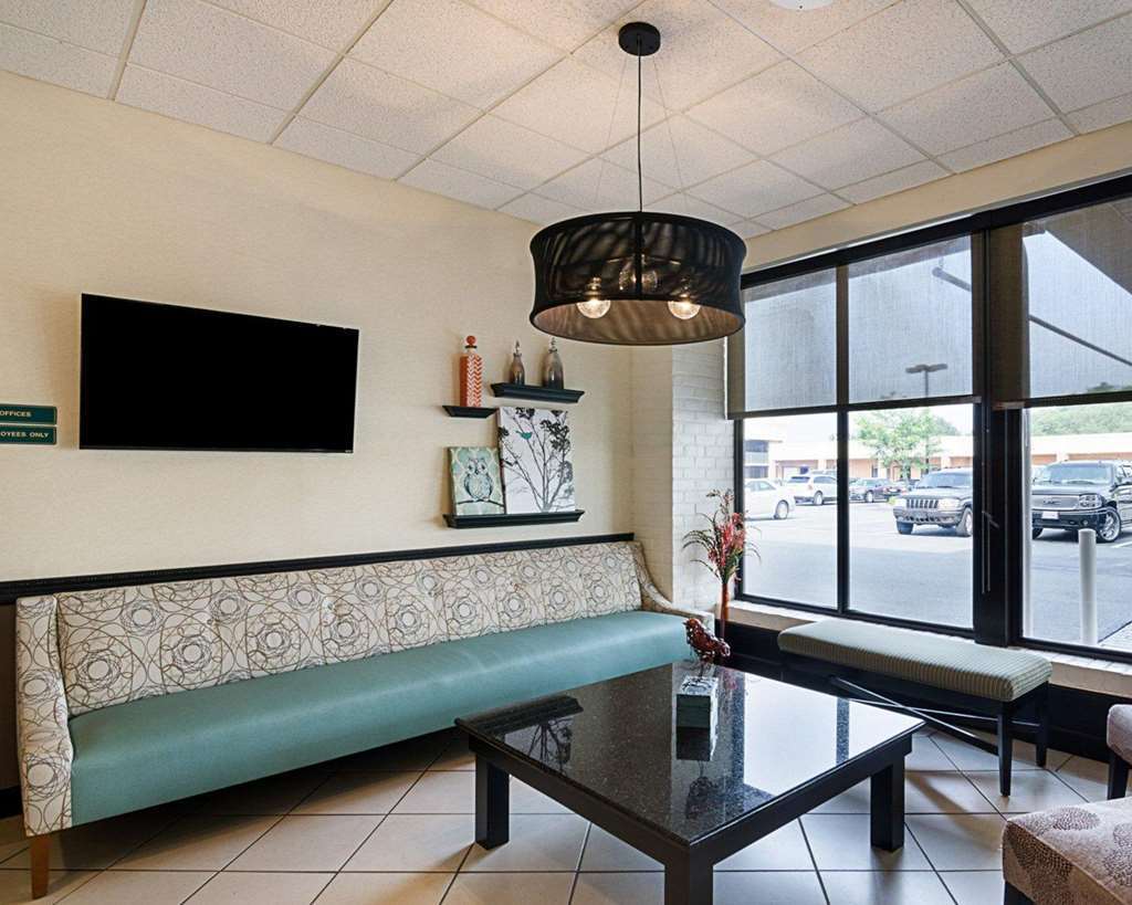 Quality Inn Lewisburg Interior photo